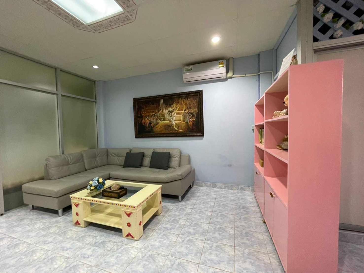 Oyo 75486 Anna Residence Jomtien Buitenkant foto