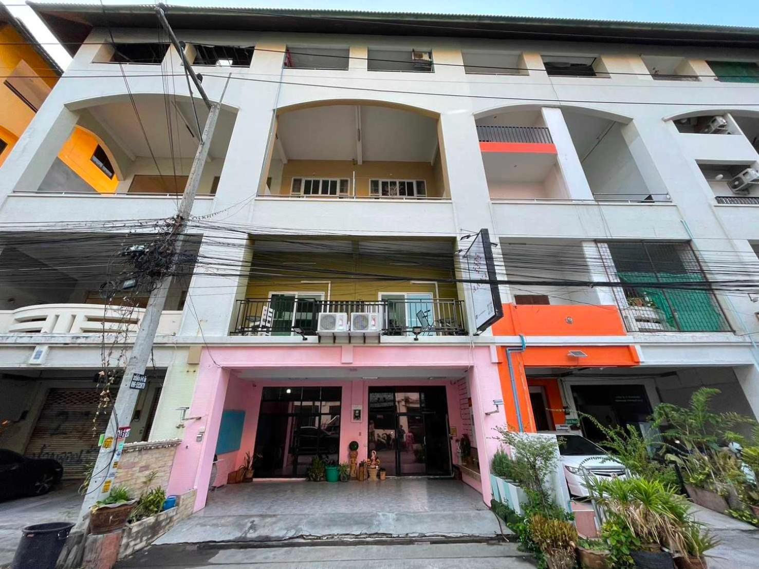 Oyo 75486 Anna Residence Jomtien Buitenkant foto