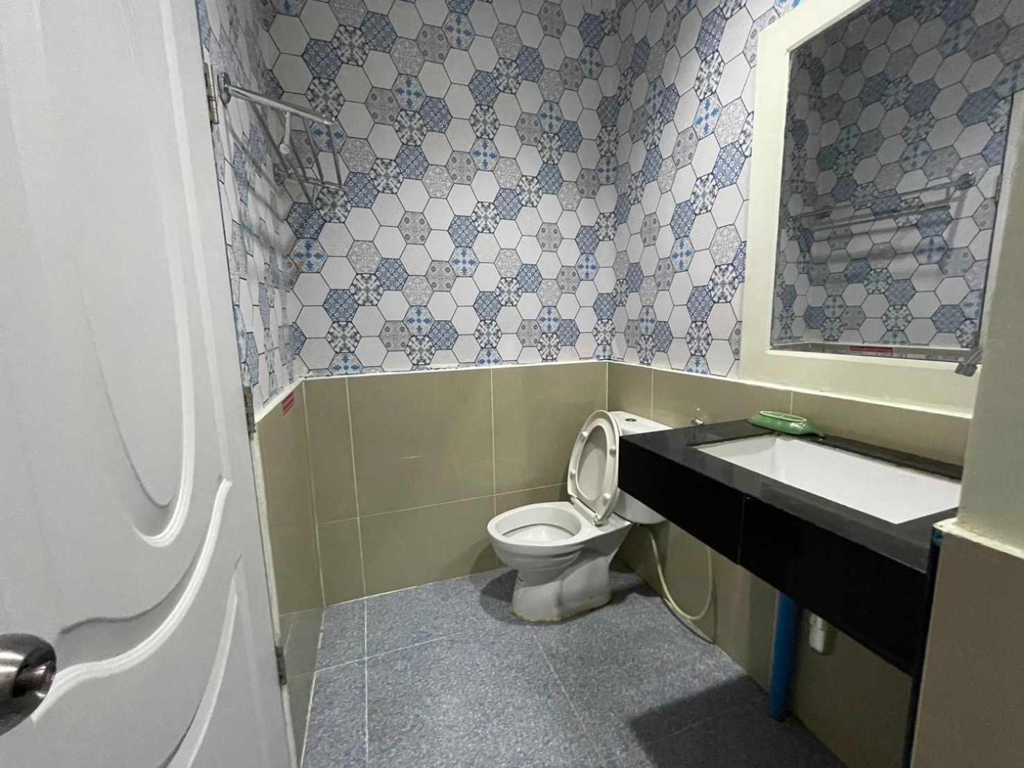 Oyo 75486 Anna Residence Jomtien Buitenkant foto
