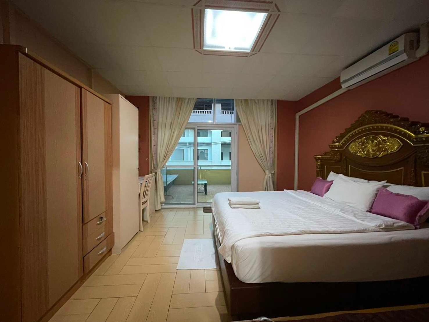Oyo 75486 Anna Residence Jomtien Buitenkant foto