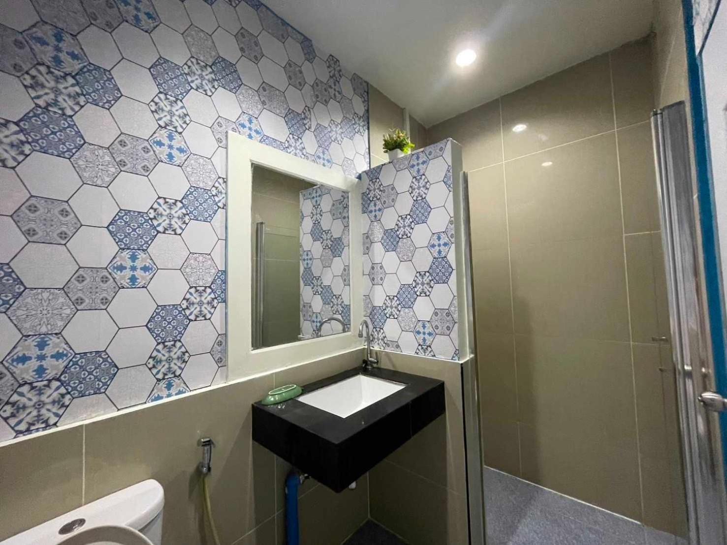 Oyo 75486 Anna Residence Jomtien Buitenkant foto