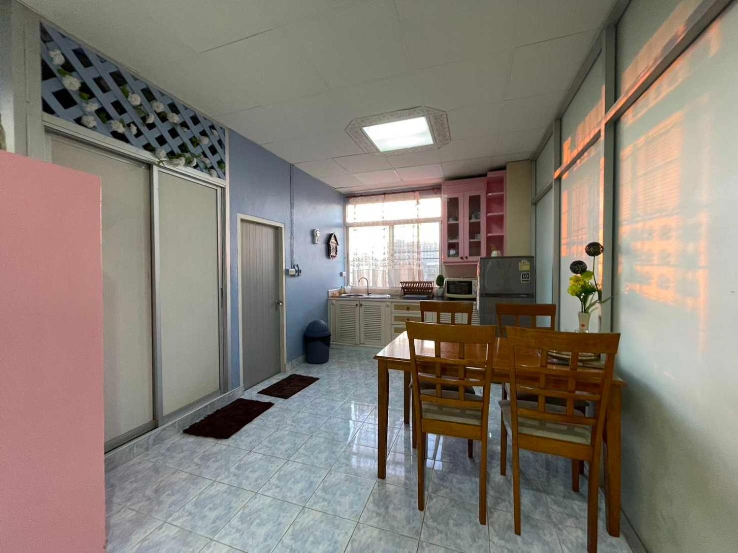 Oyo 75486 Anna Residence Jomtien Buitenkant foto