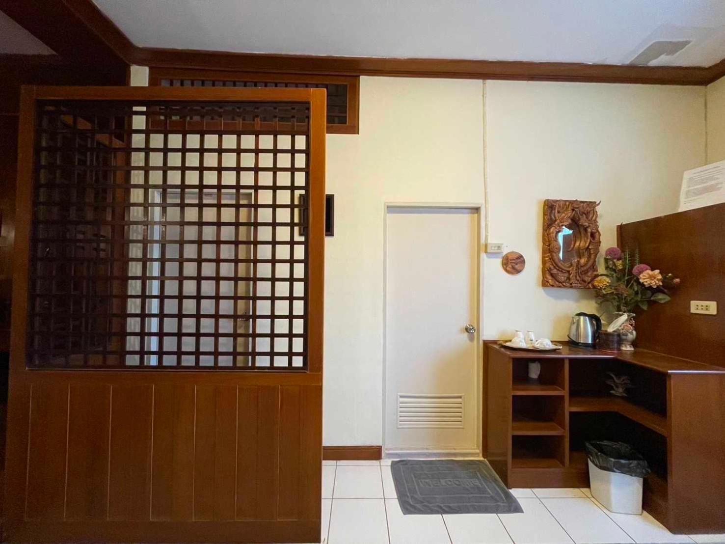 Oyo 75486 Anna Residence Jomtien Buitenkant foto