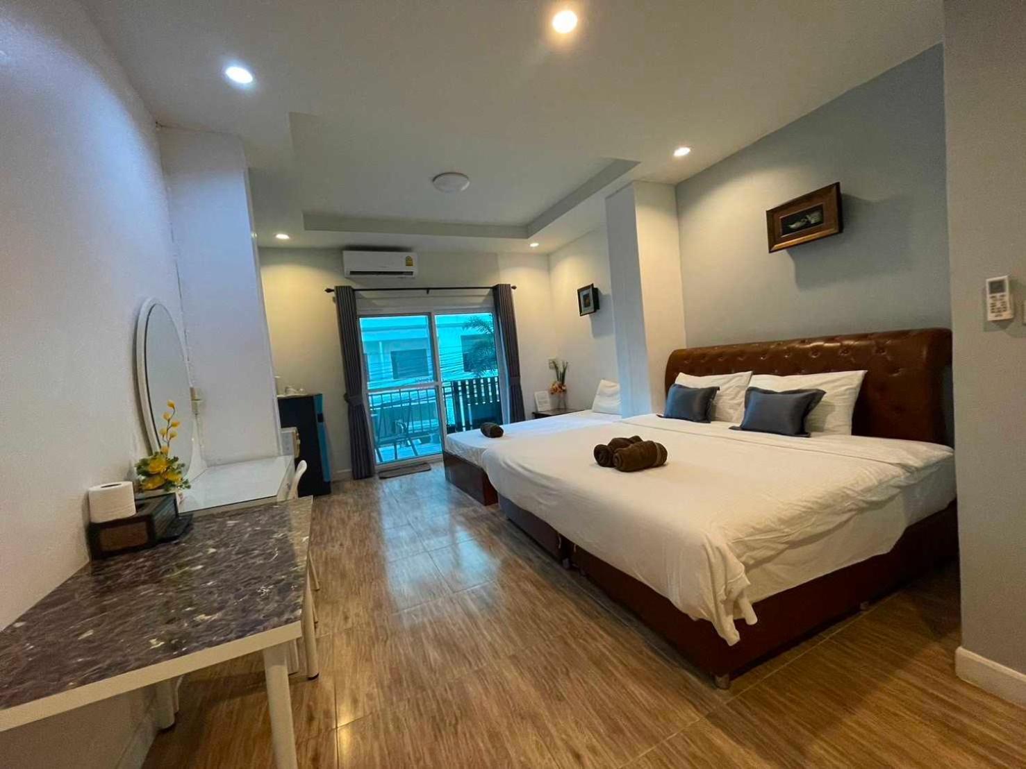 Oyo 75486 Anna Residence Jomtien Buitenkant foto