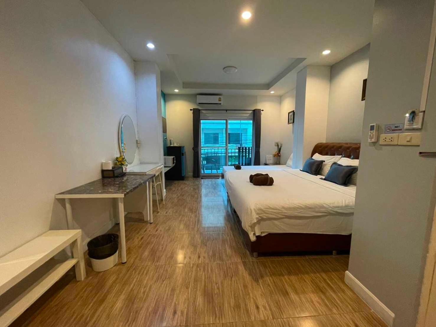 Oyo 75486 Anna Residence Jomtien Buitenkant foto