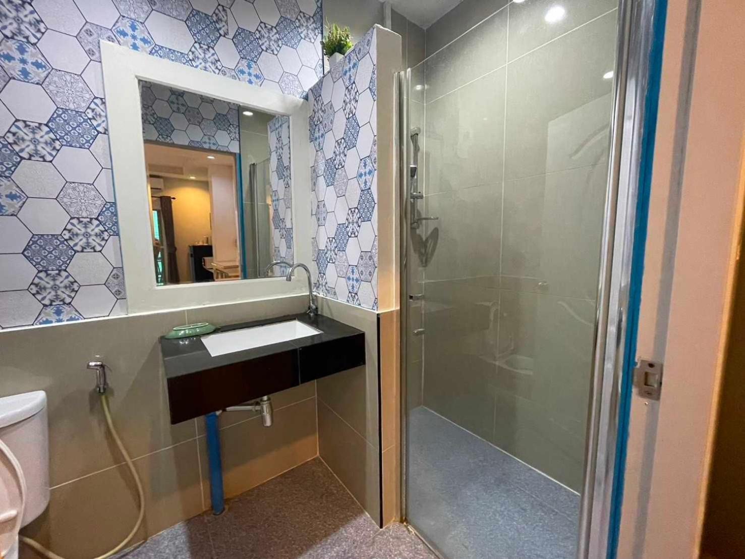 Oyo 75486 Anna Residence Jomtien Buitenkant foto