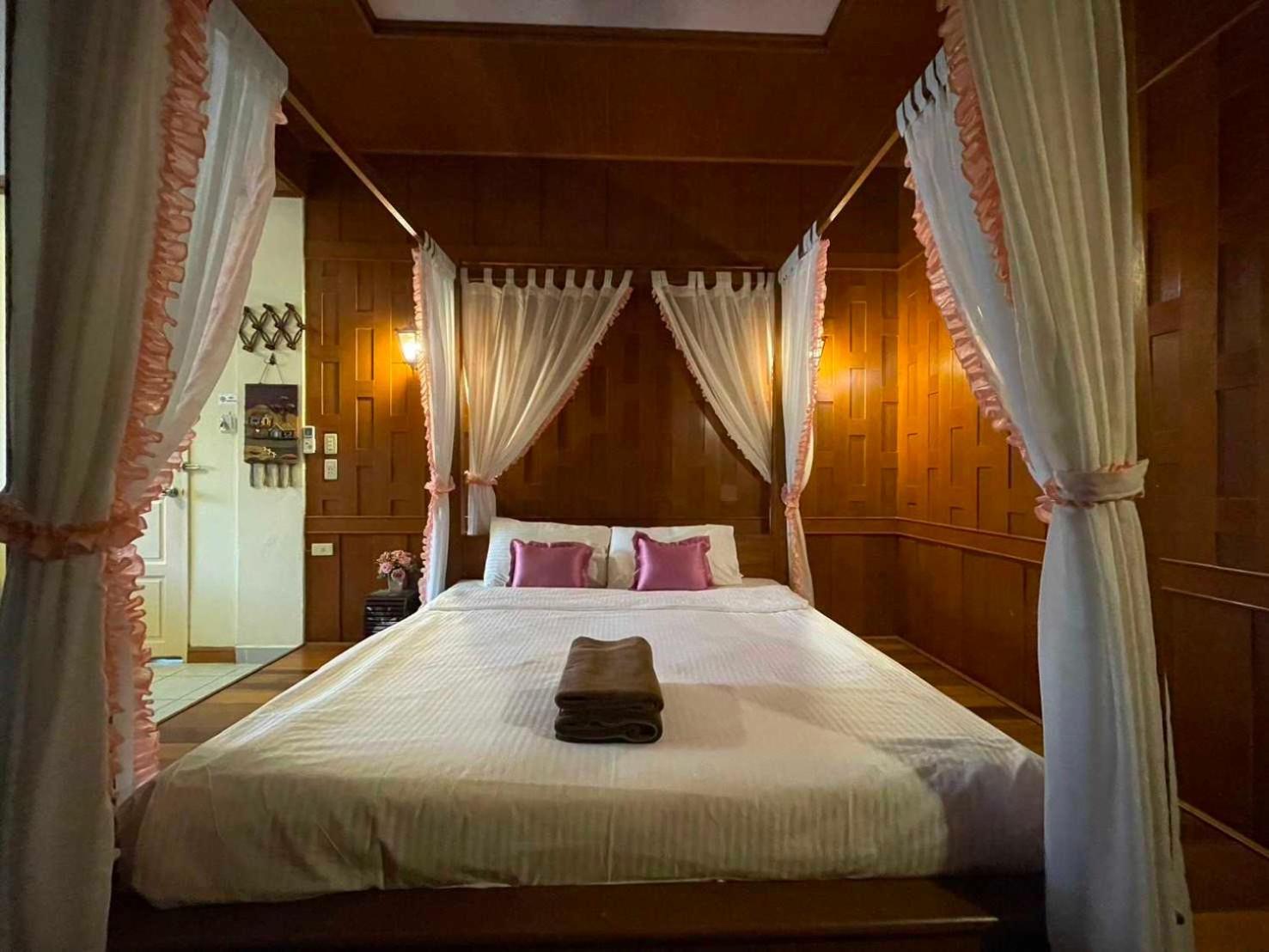 Oyo 75486 Anna Residence Jomtien Buitenkant foto