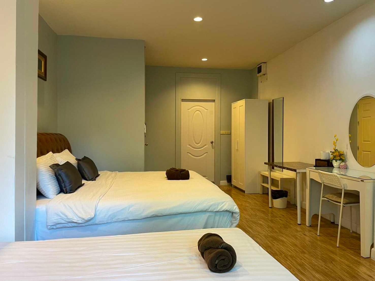 Oyo 75486 Anna Residence Jomtien Buitenkant foto