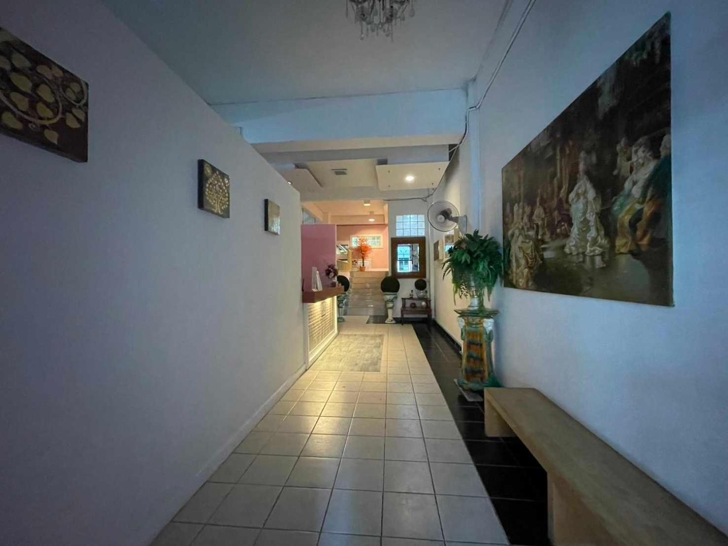Oyo 75486 Anna Residence Jomtien Buitenkant foto