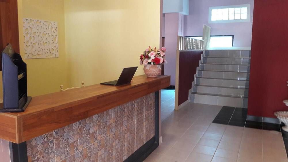 Oyo 75486 Anna Residence Jomtien Buitenkant foto