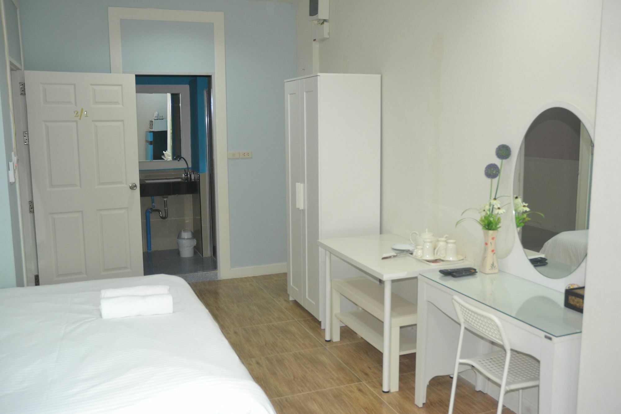 Oyo 75486 Anna Residence Jomtien Buitenkant foto